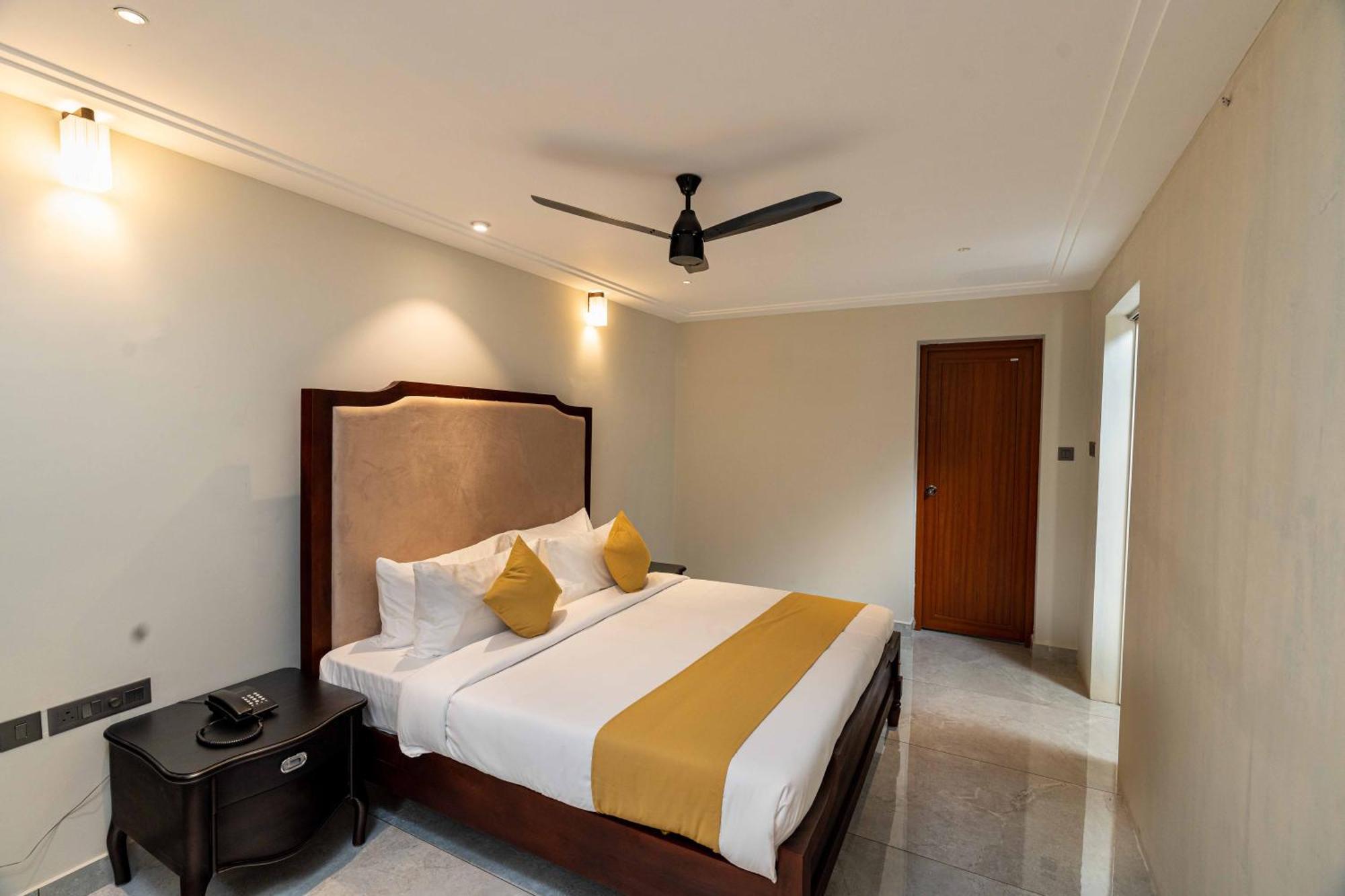 Court 11 By Dimora Hotel Kochi Exterior foto